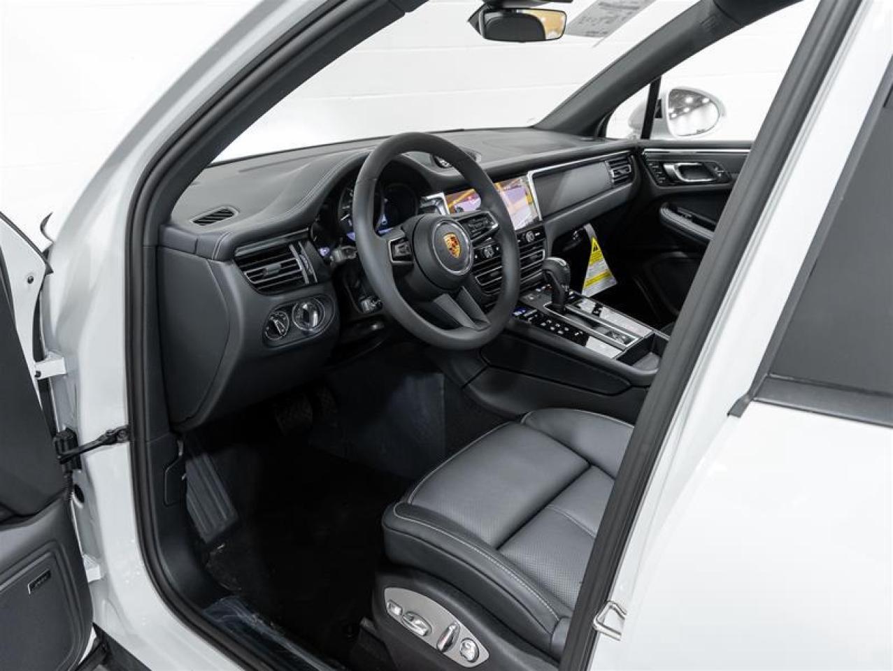 2025 Porsche Macan  Photo