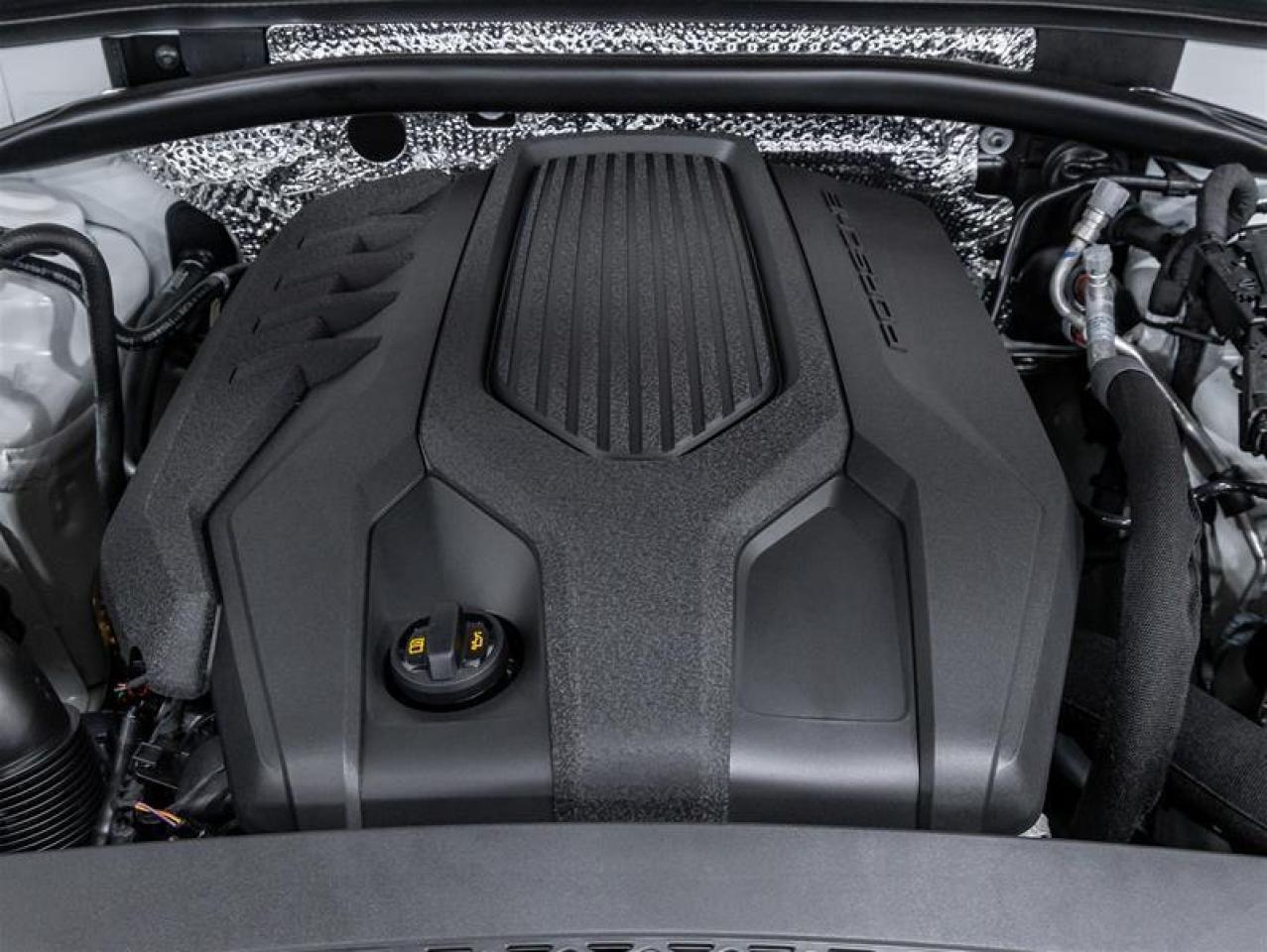 2025 Porsche Macan  Photo