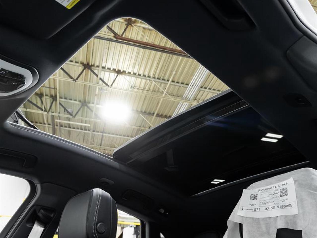 2025 Porsche Macan  Photo