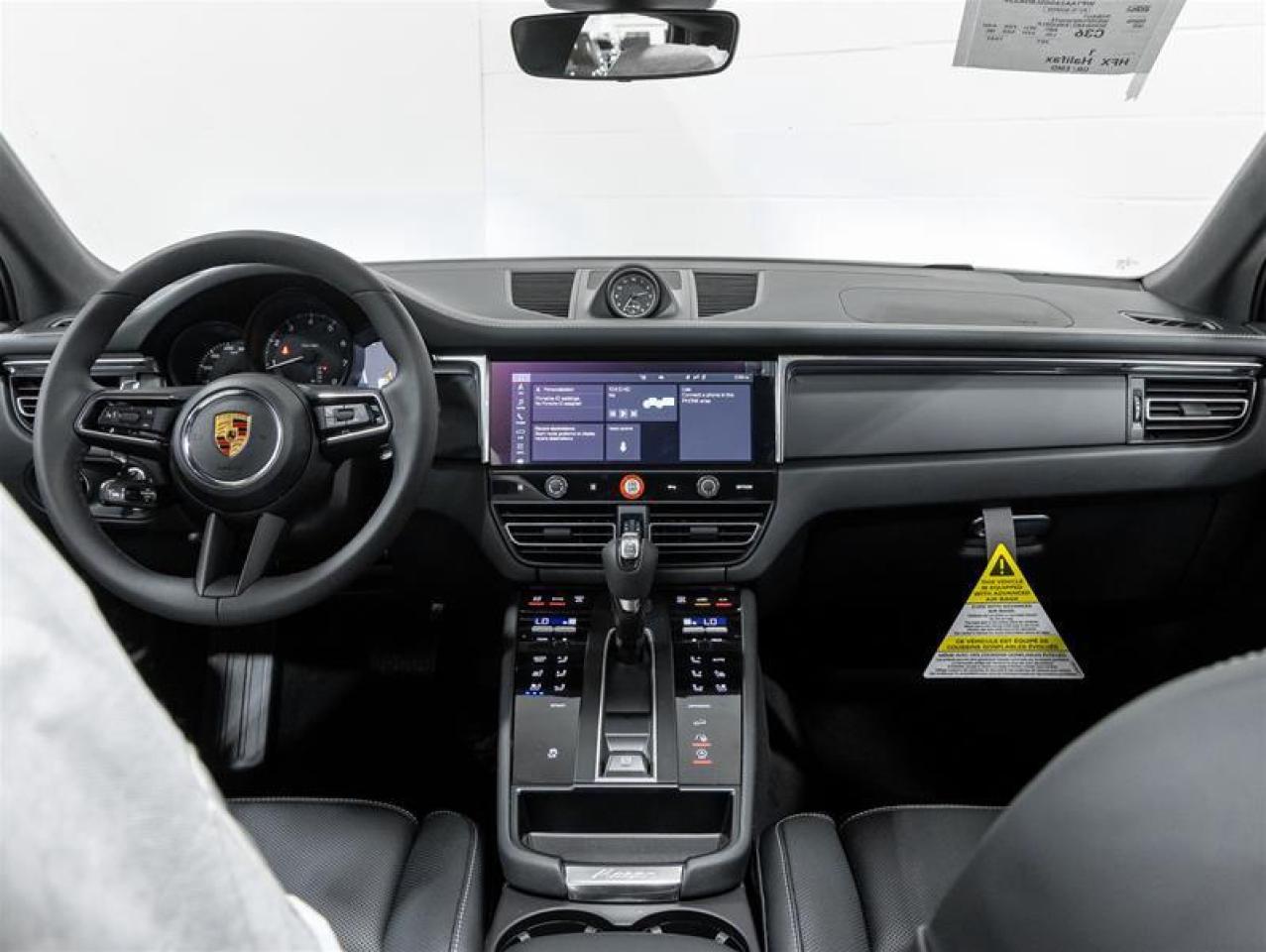 2025 Porsche Macan  Photo