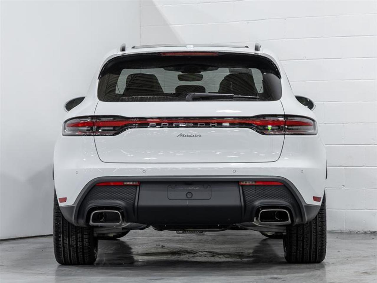 2025 Porsche Macan  Photo