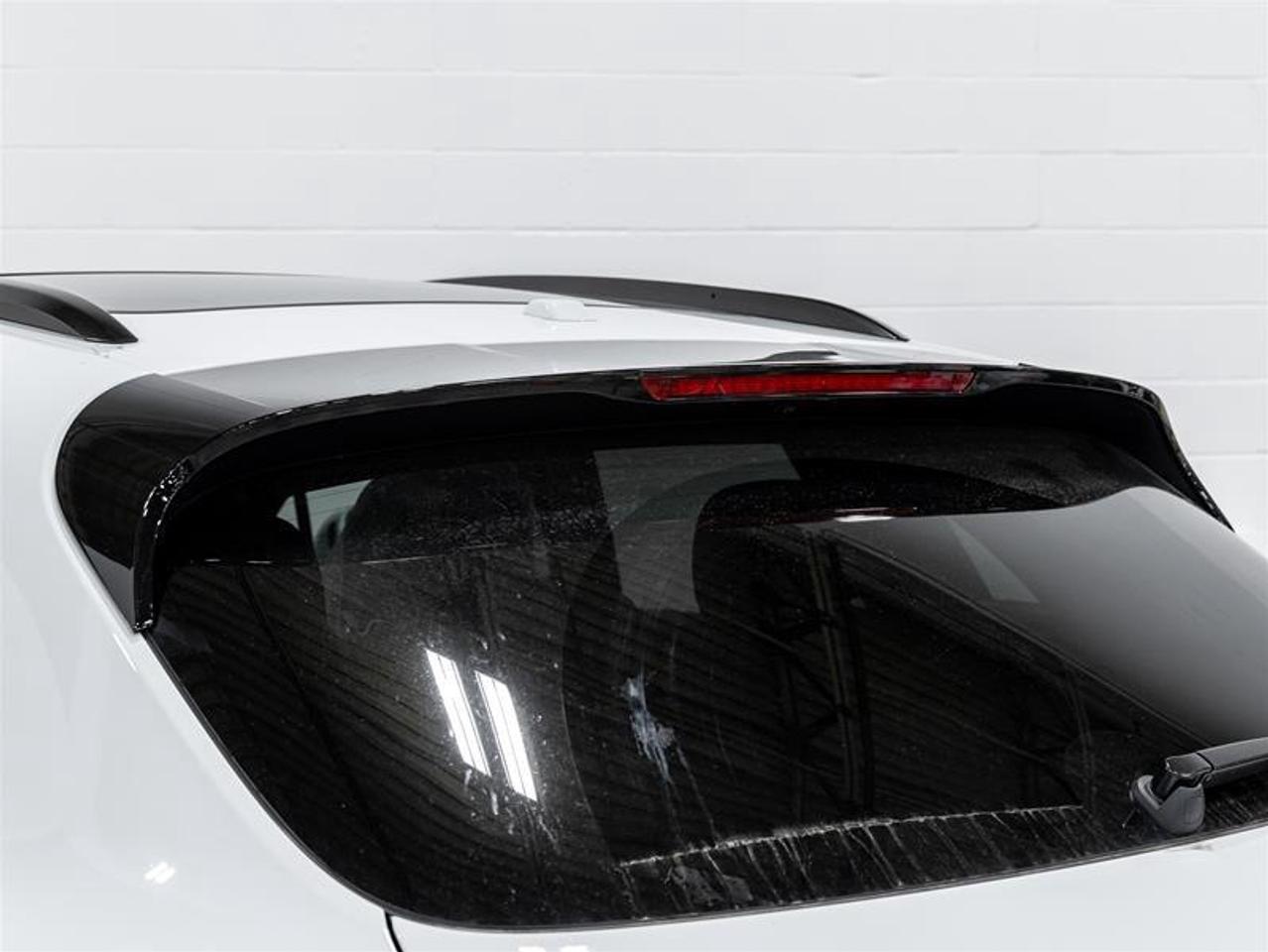 2025 Porsche Macan  Photo