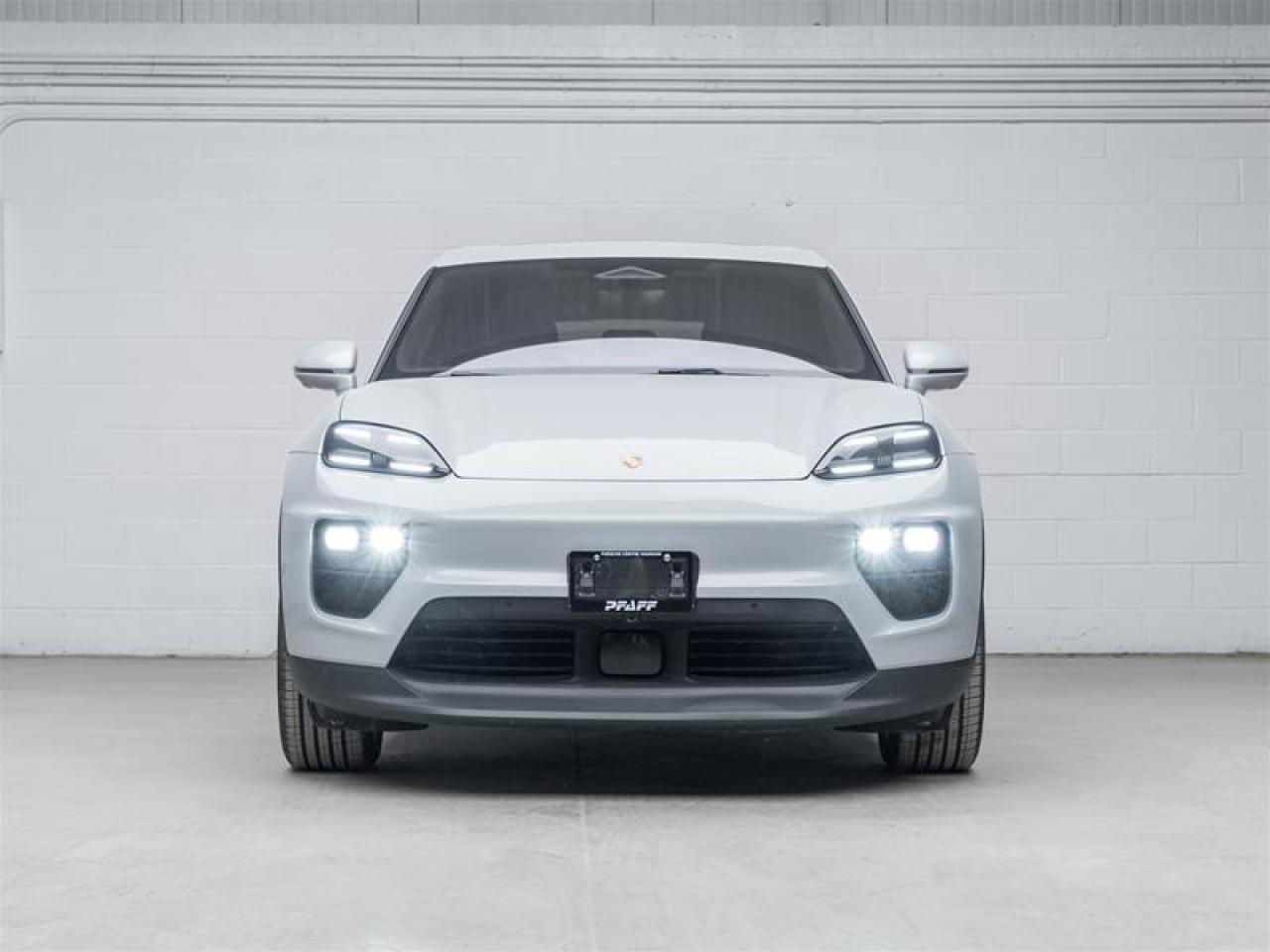 2025 Porsche Macan  Photo