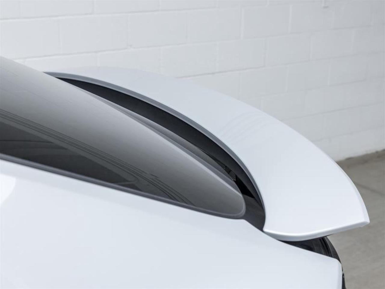 2025 Porsche Macan  Photo