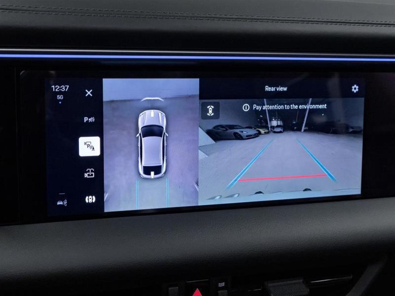 2025 Porsche Macan  Photo