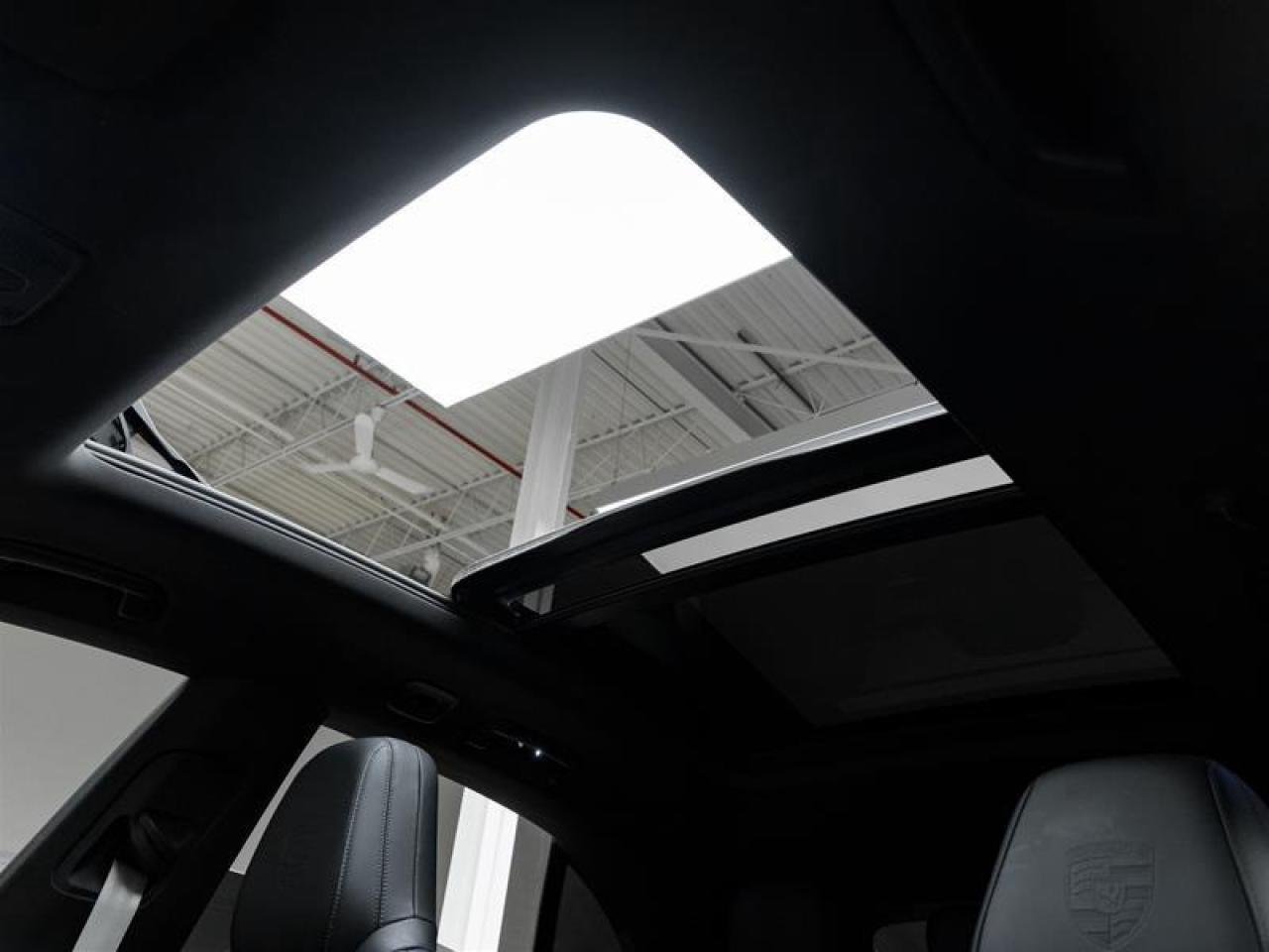 2025 Porsche Macan  Photo