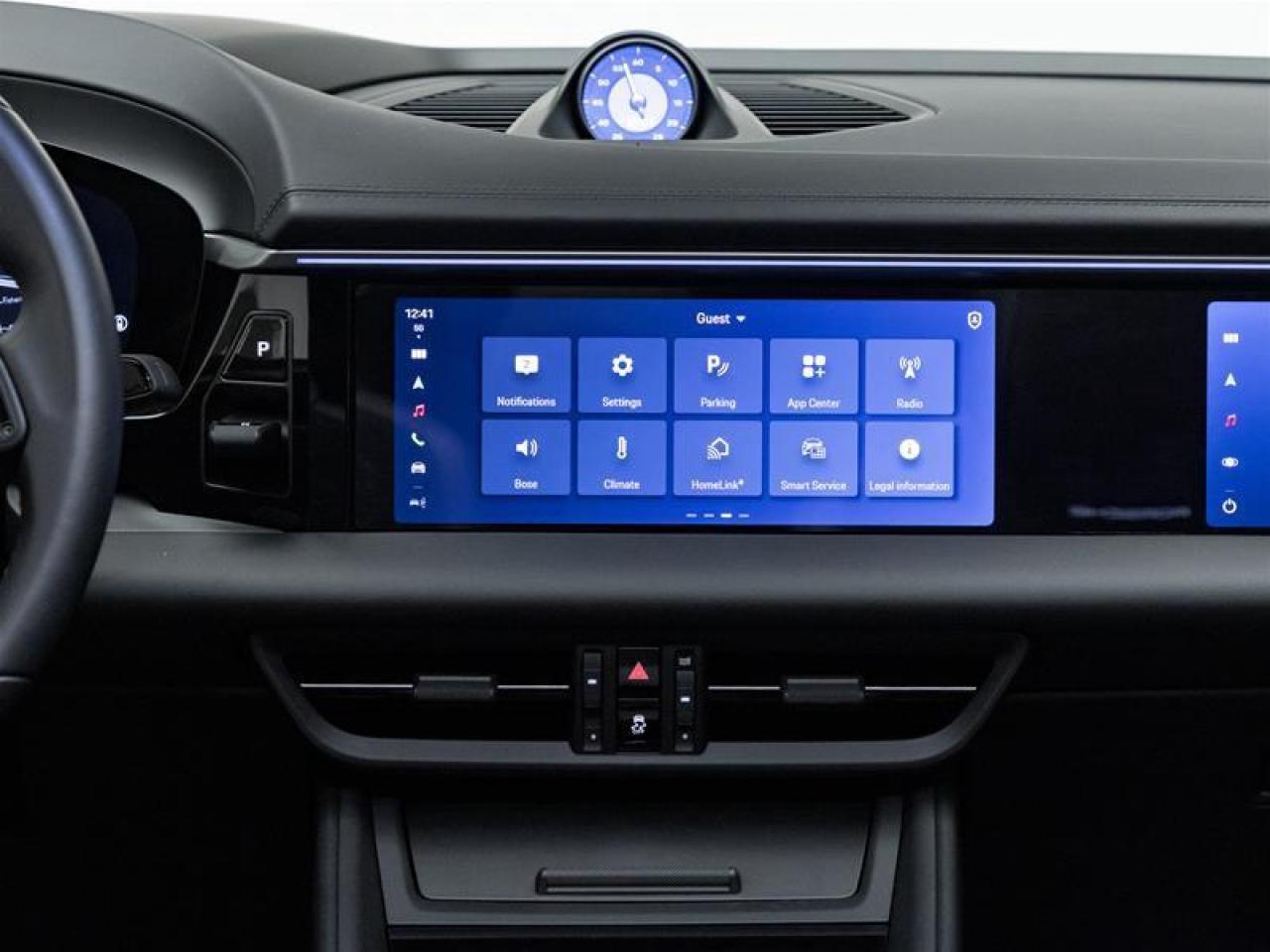 2025 Porsche Macan  Photo