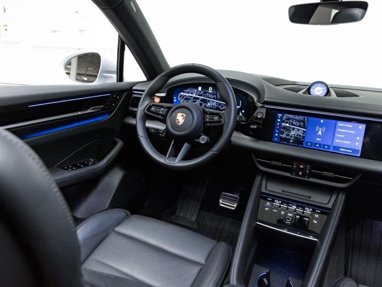 2025 Porsche Macan  Photo