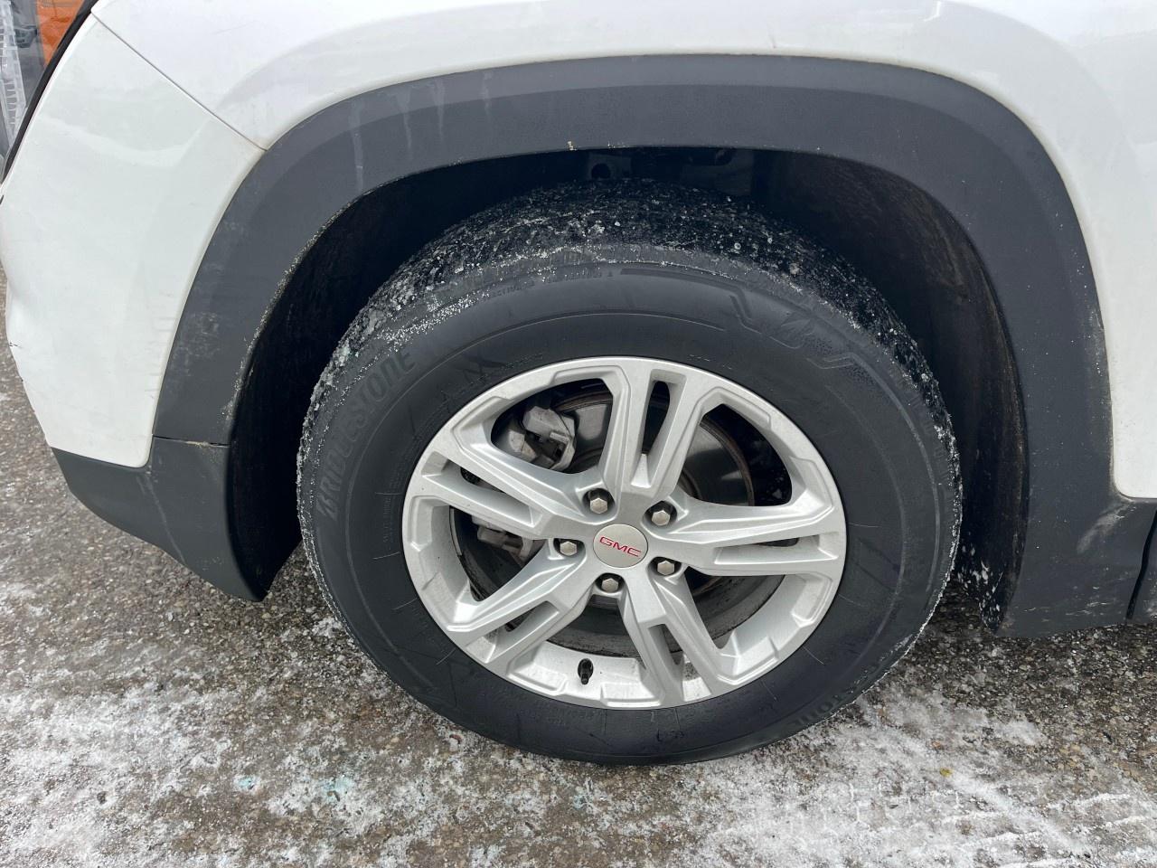 2022 GMC Terrain AWD SLE Photo