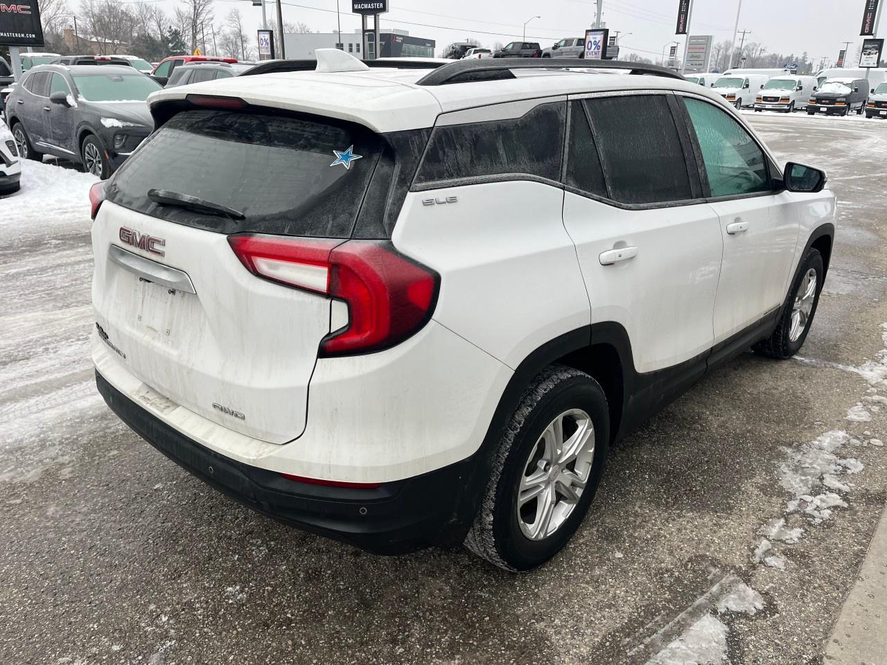 2022 GMC Terrain AWD SLE Photo