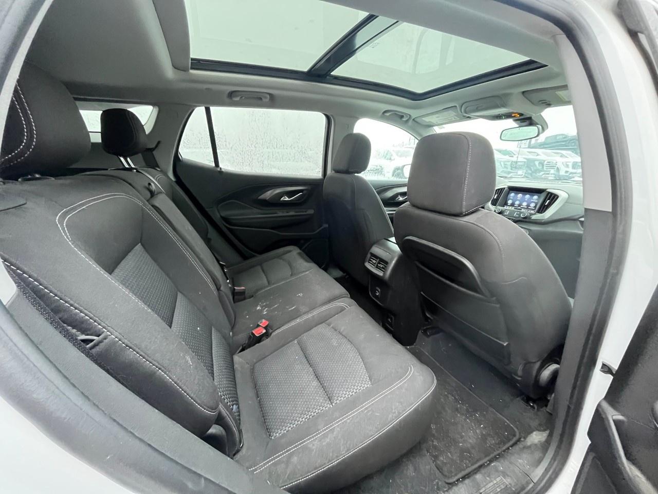 2022 GMC Terrain AWD SLE Photo