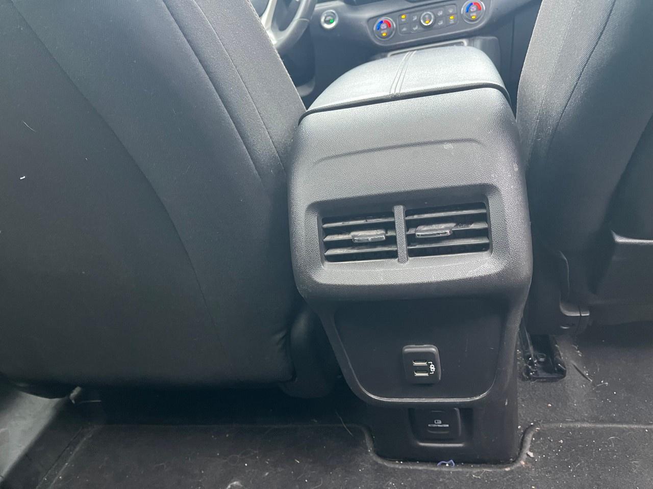 2022 GMC Terrain AWD SLE Photo