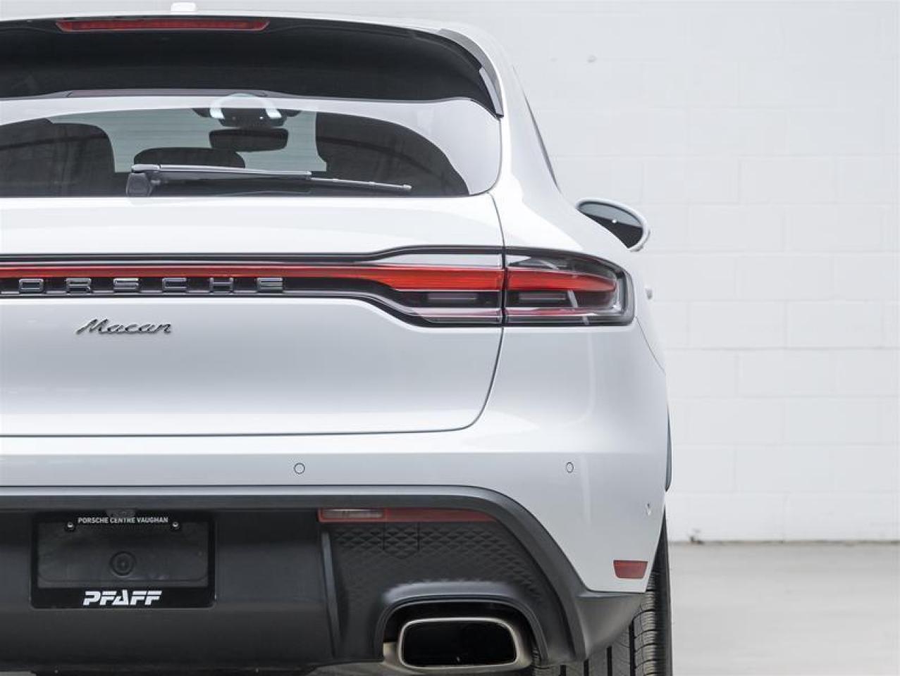 2023 Porsche Macan  Photo