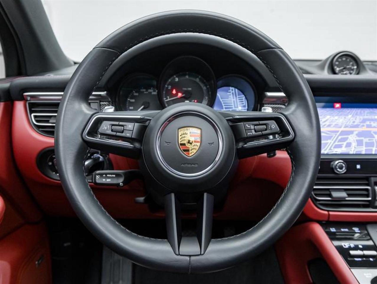 2023 Porsche Macan  Photo