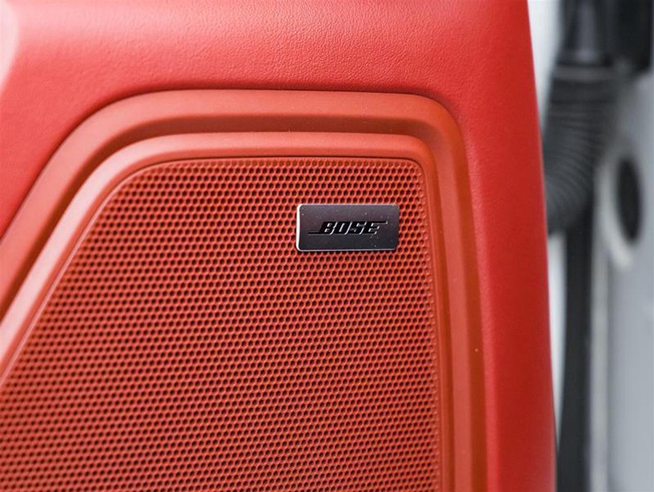 2023 Porsche Macan  Photo