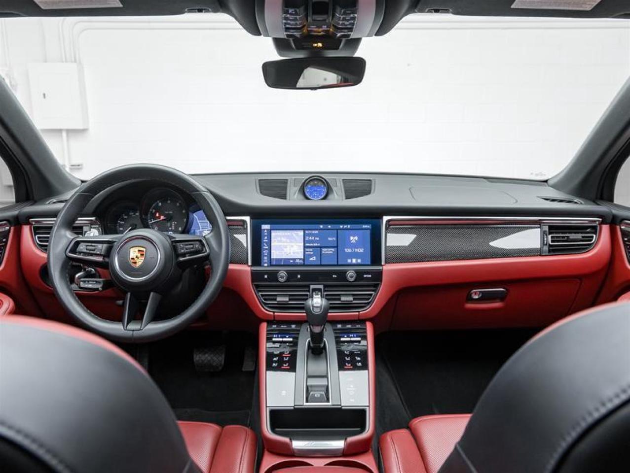 2023 Porsche Macan  Photo