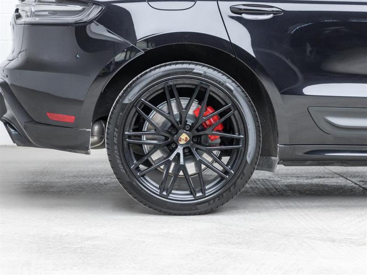 2024 Porsche Macan  Photo