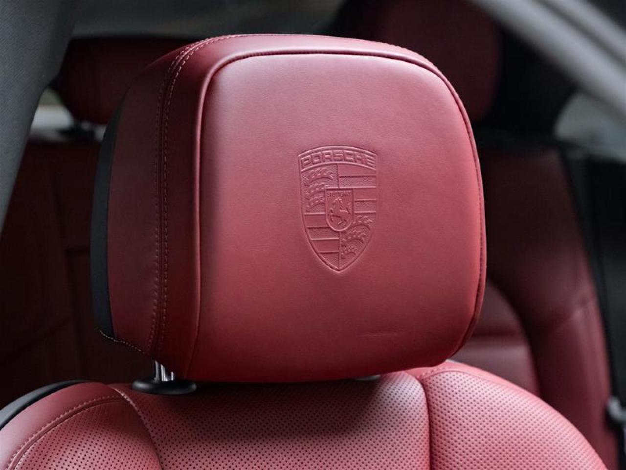 2024 Porsche Macan  Photo