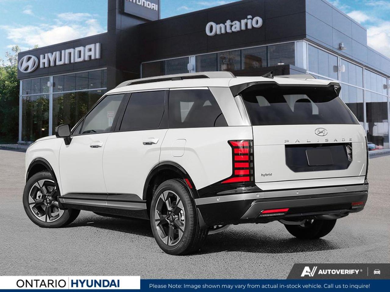 2026 Hyundai Palisade HEV Luxury 8 Passenger 4dr All-Wheel Drive Photo3