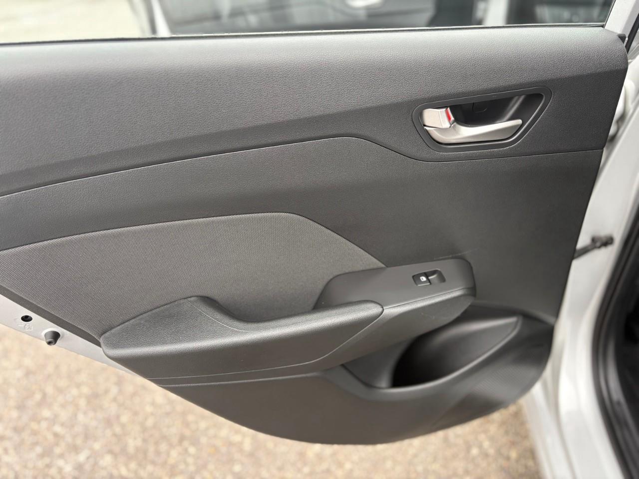 2018 Hyundai Accent GL (A6) 4dr Sedan Photo