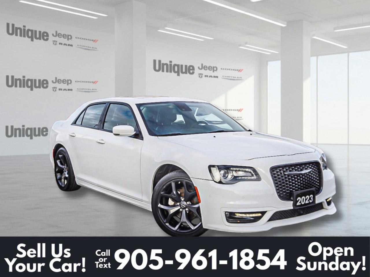 2023 Chrysler 300  Photo0