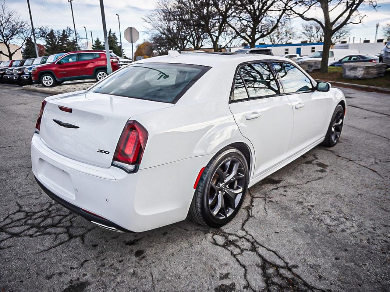 2023 Chrysler 300  Photo