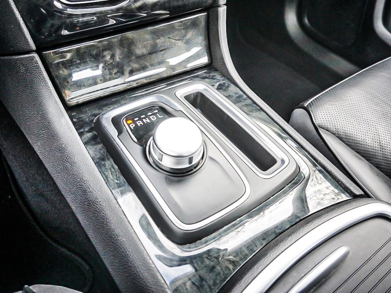 2023 Chrysler 300  Photo