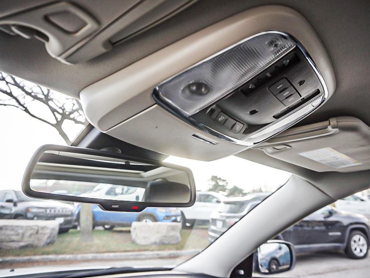 2023 Chrysler 300  Photo