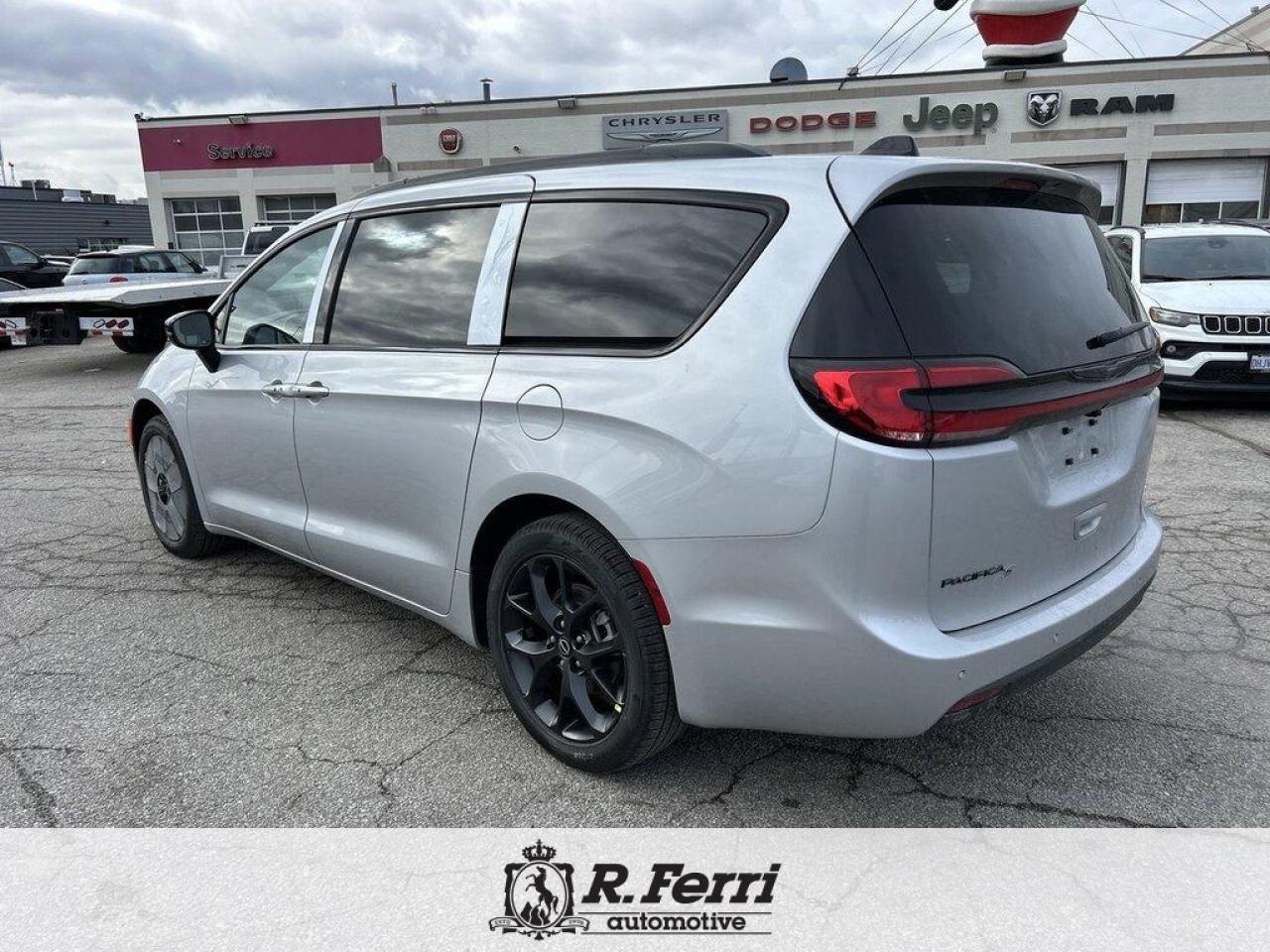 2026 Chrysler Pacifica Select Front-Wheel Drive Passenger Van Photo