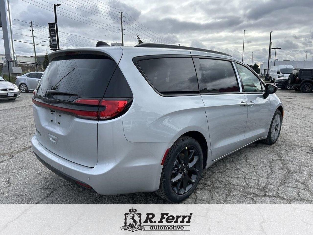 2026 Chrysler Pacifica Select Front-Wheel Drive Passenger Van Photo