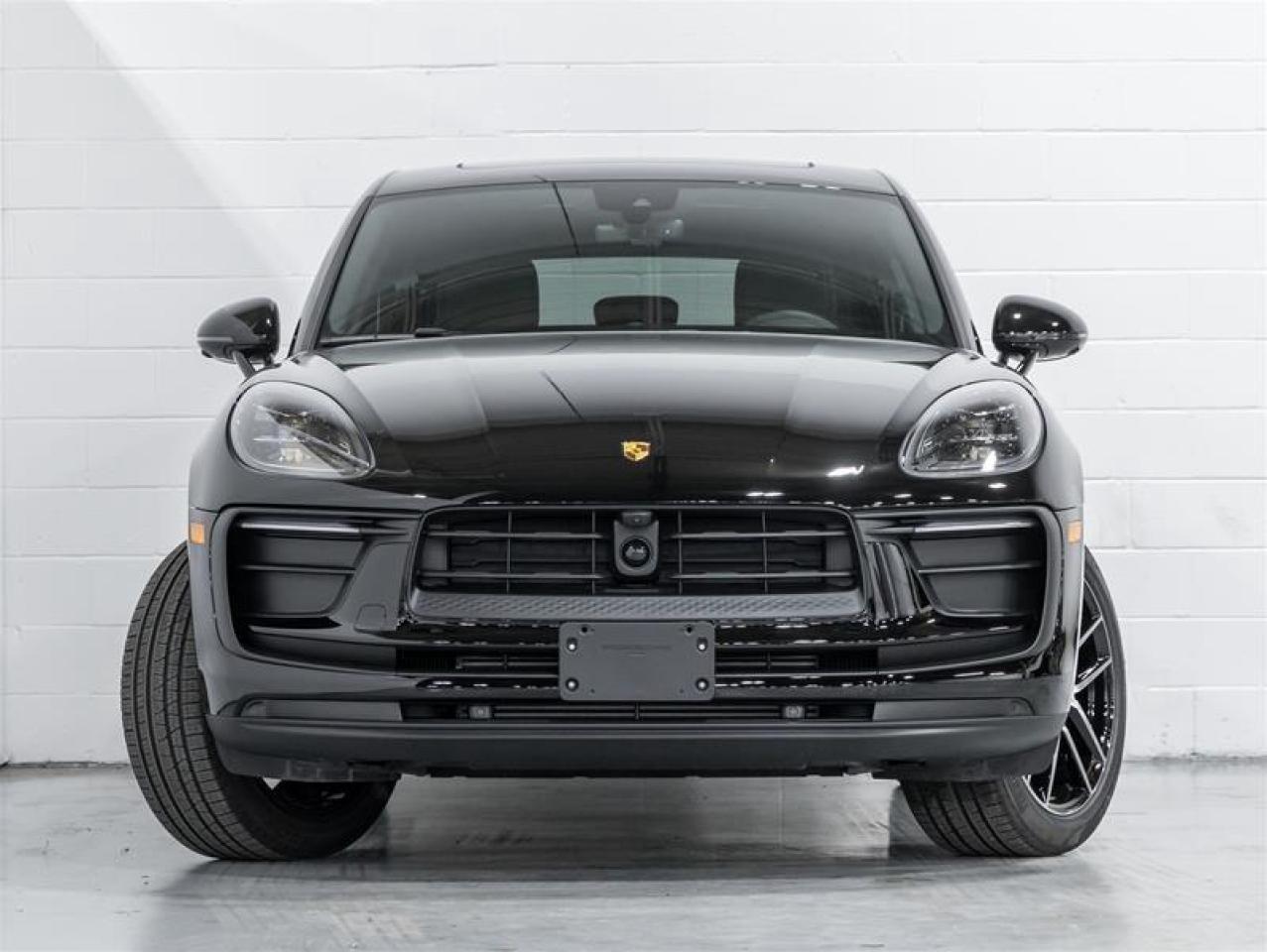 2026 Porsche Macan  Photo