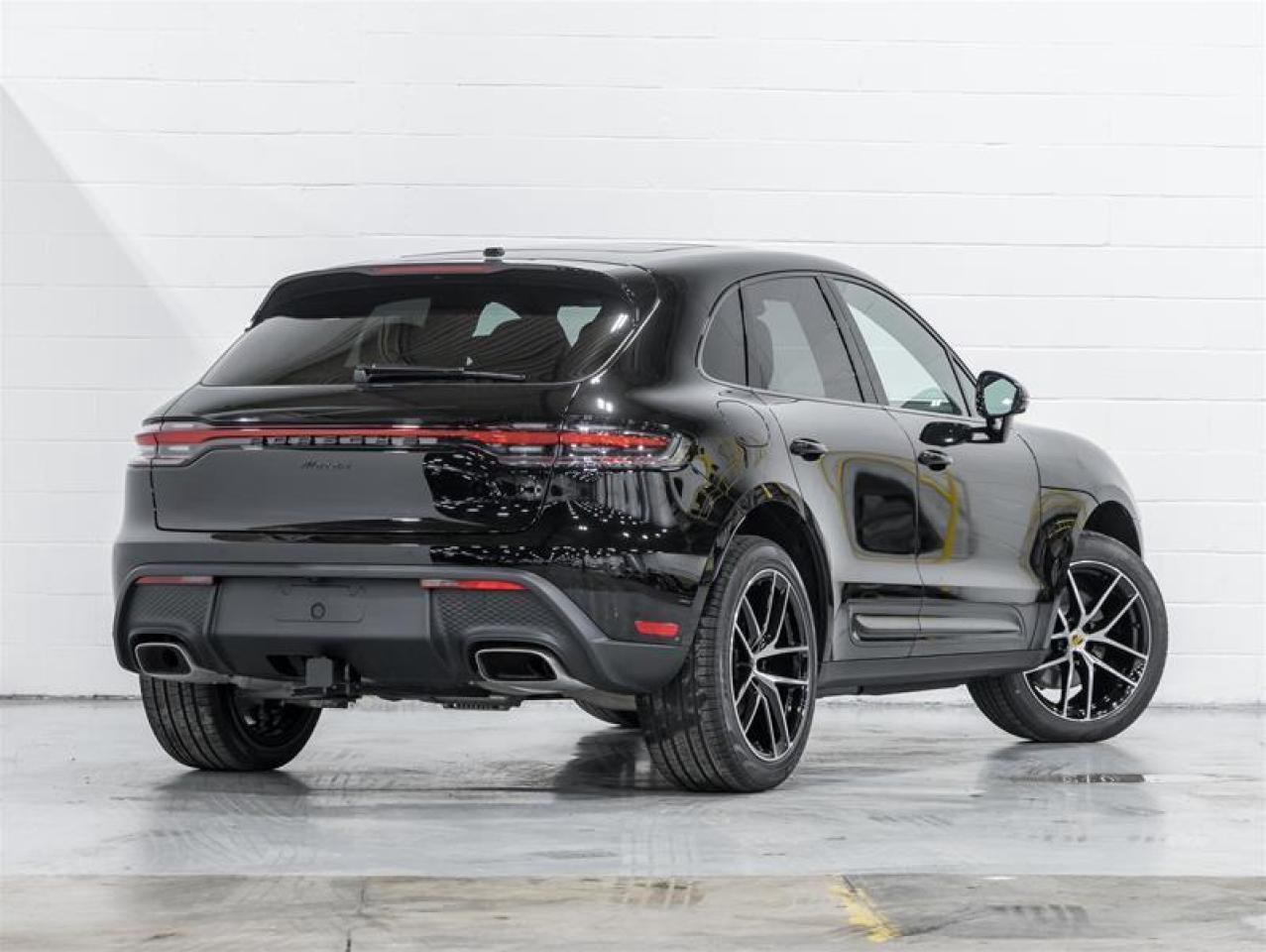 2026 Porsche Macan  Photo