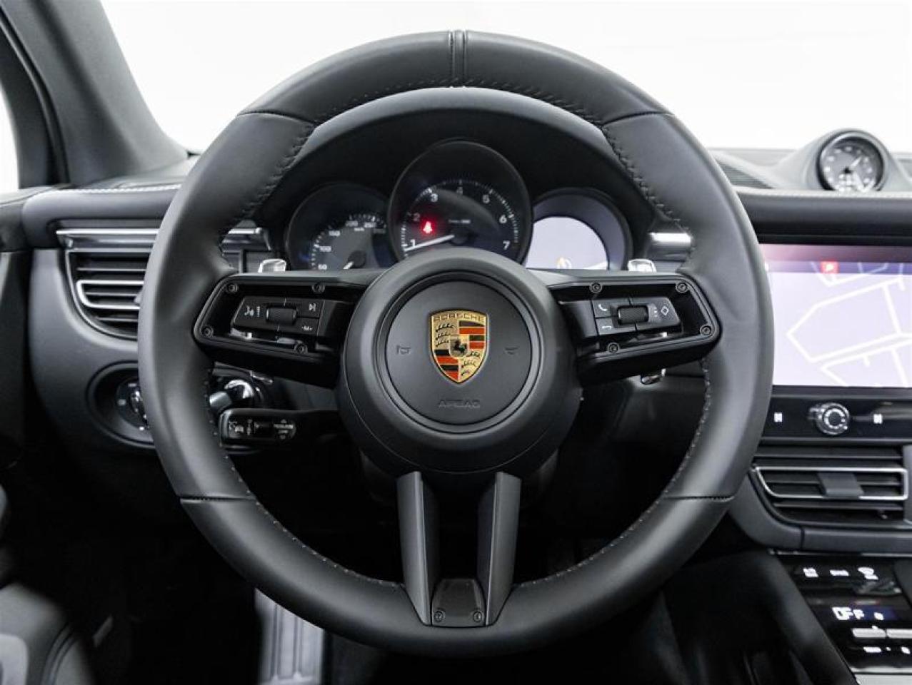 2026 Porsche Macan  Photo