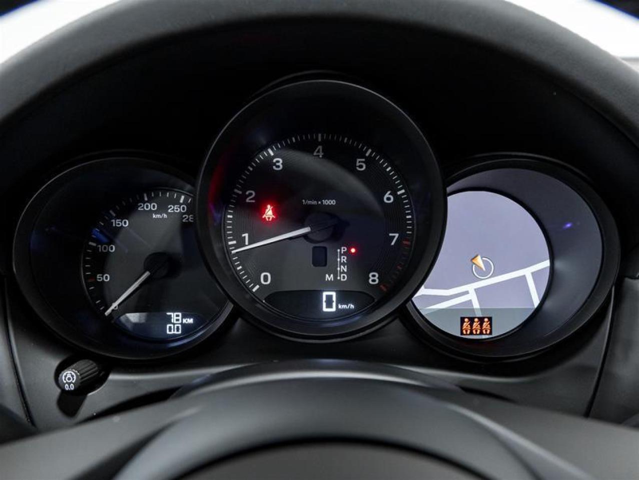 2026 Porsche Macan  Photo