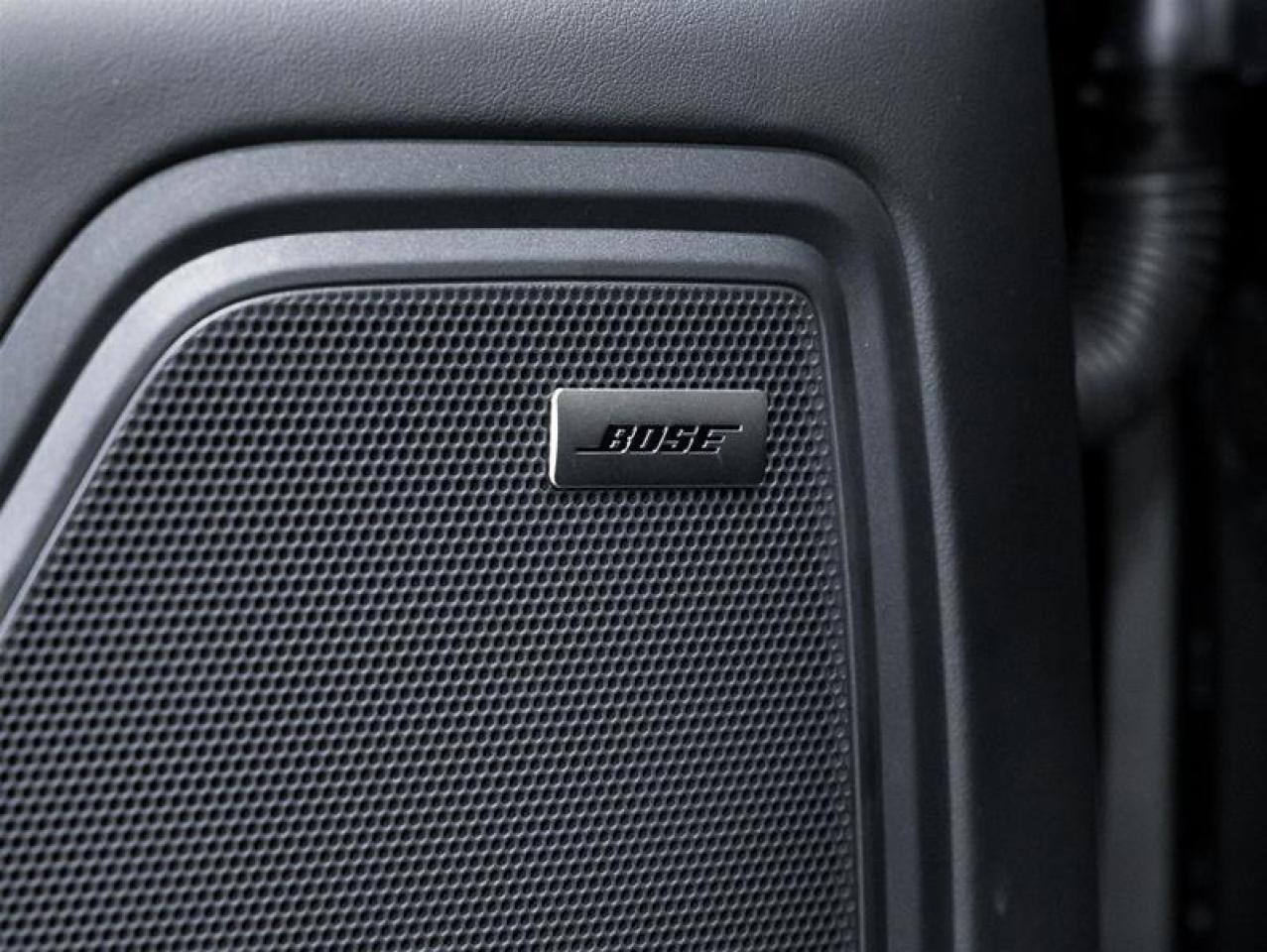 2026 Porsche Macan  Photo