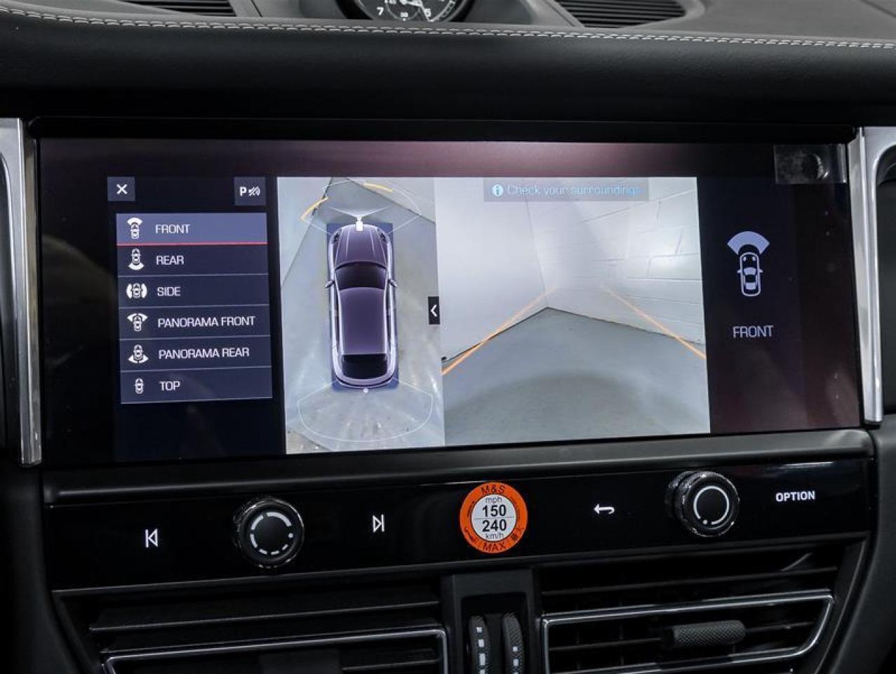 2026 Porsche Macan  Photo