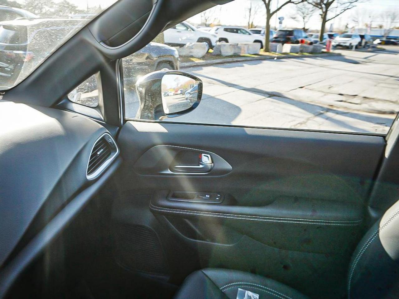 2026 Chrysler Grand Caravan  Photo