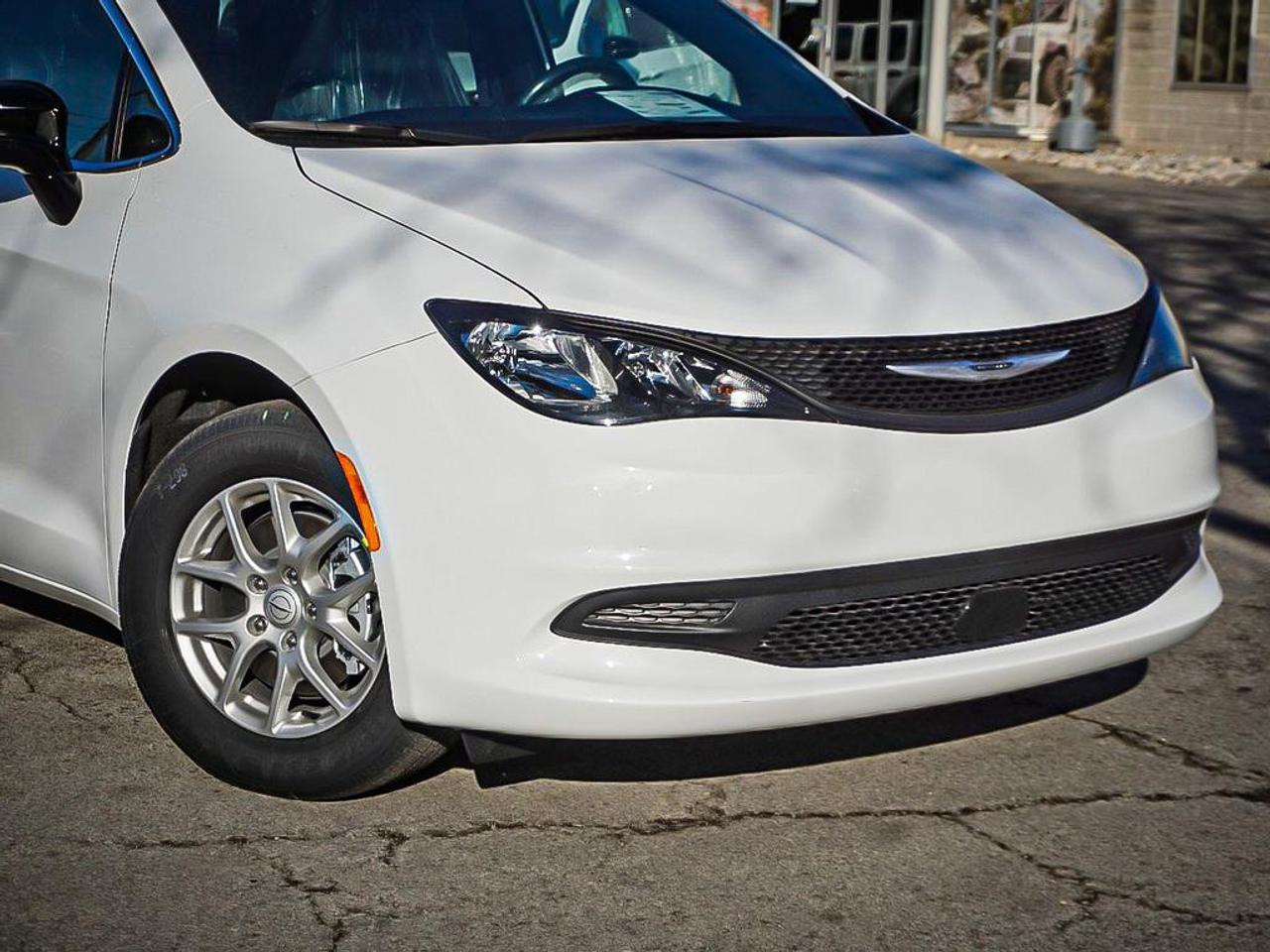 2026 Chrysler Grand Caravan  Photo