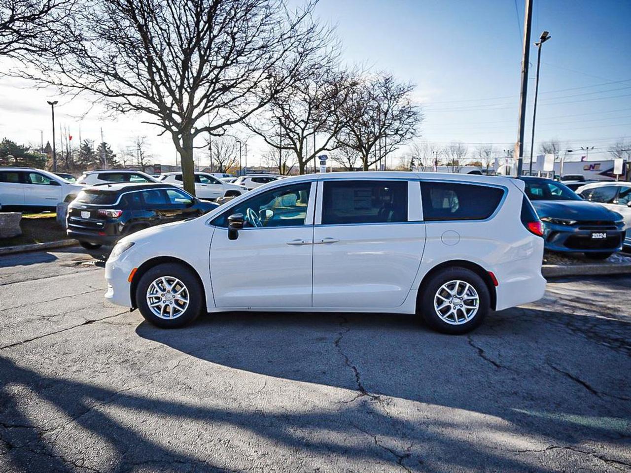 2026 Chrysler Grand Caravan  Photo