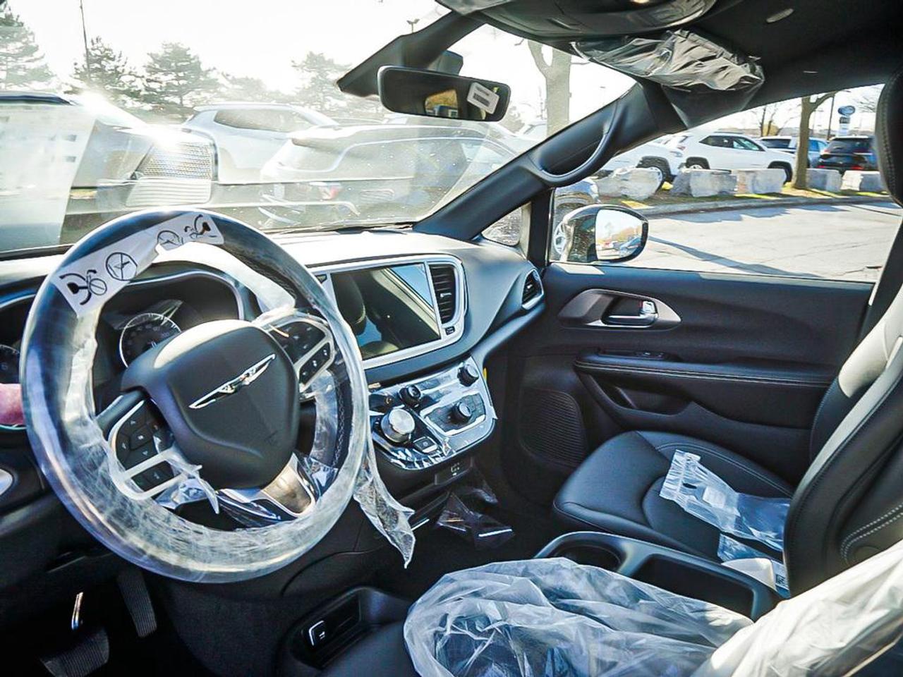 2026 Chrysler Grand Caravan  Photo