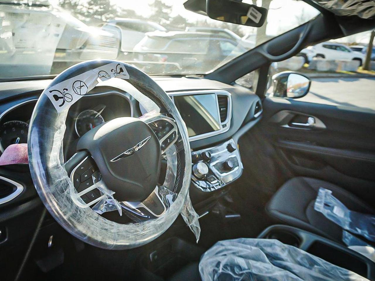 2026 Chrysler Grand Caravan  Photo