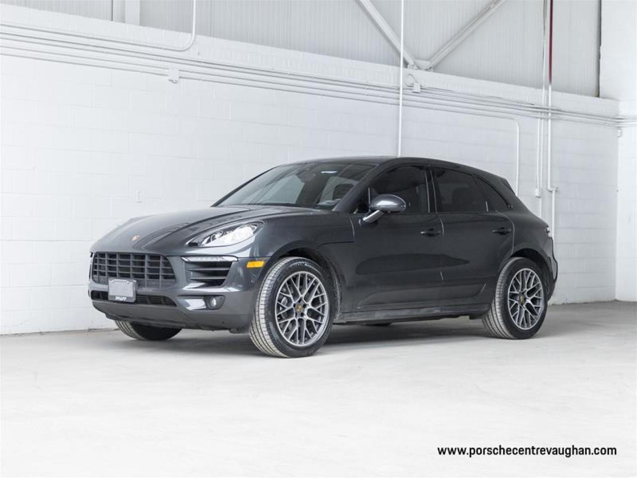 2018 Porsche Macan  Photo0