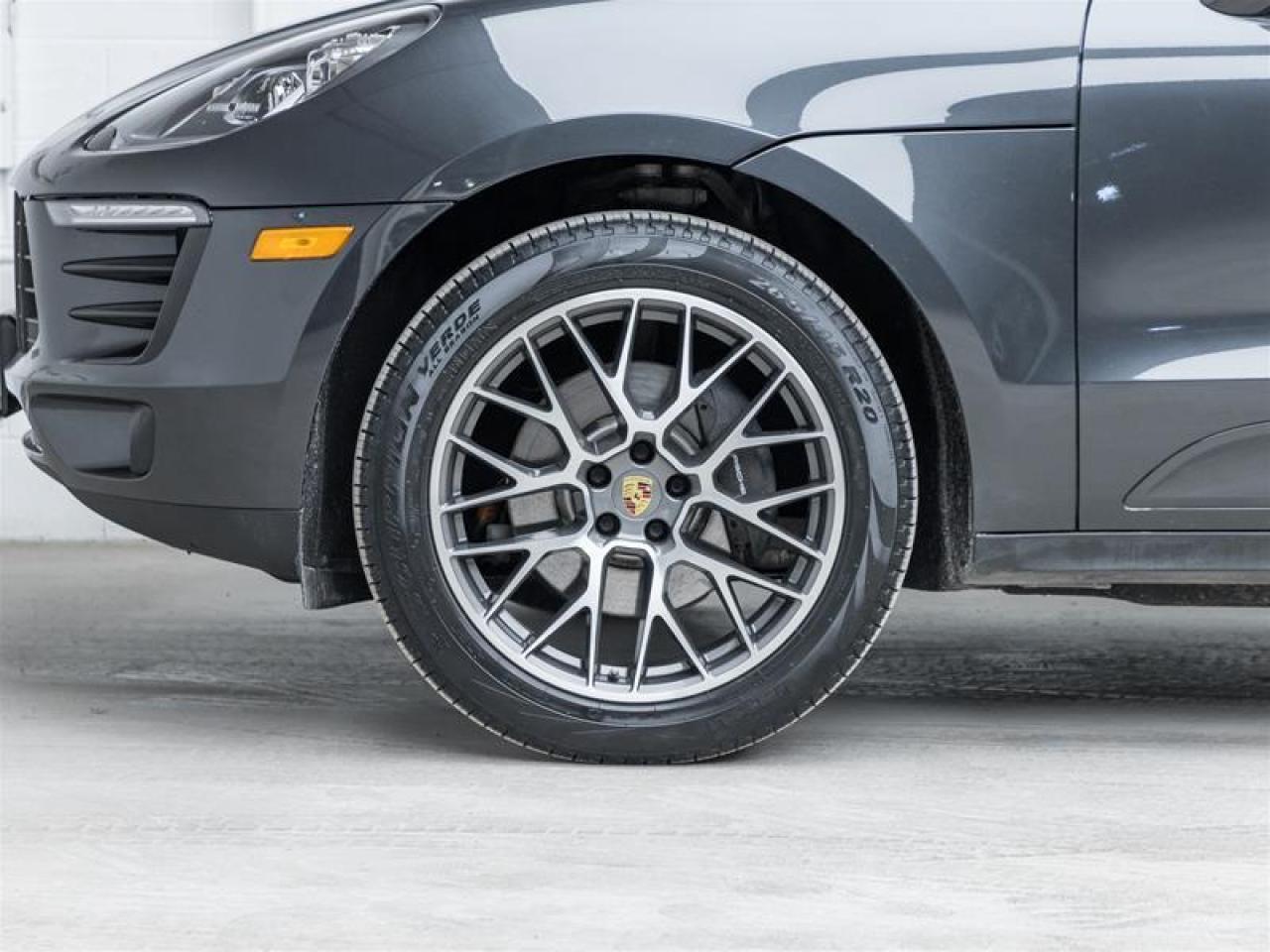 2018 Porsche Macan  Photo