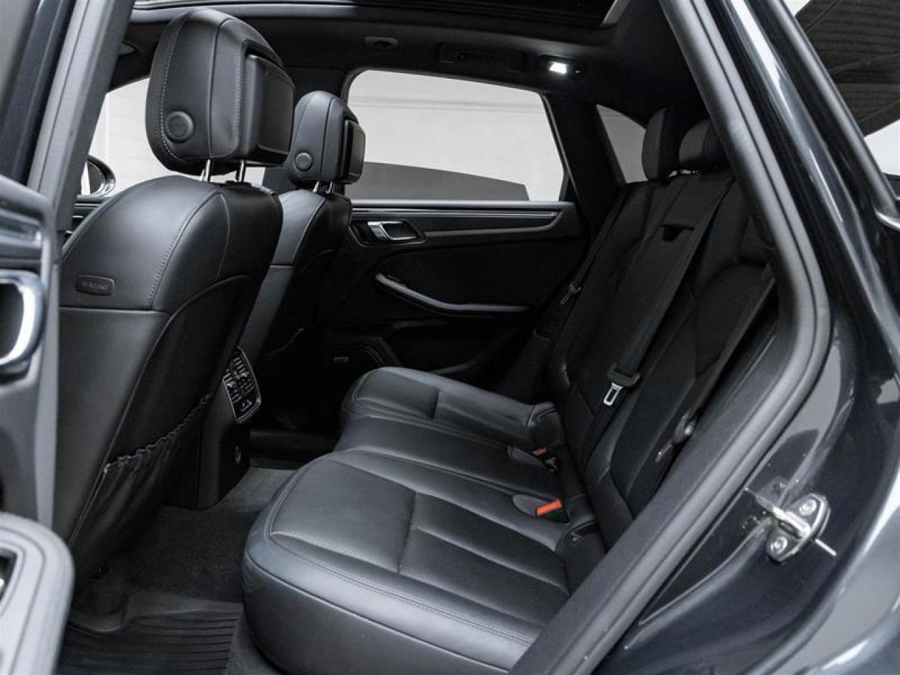 2018 Porsche Macan  Photo