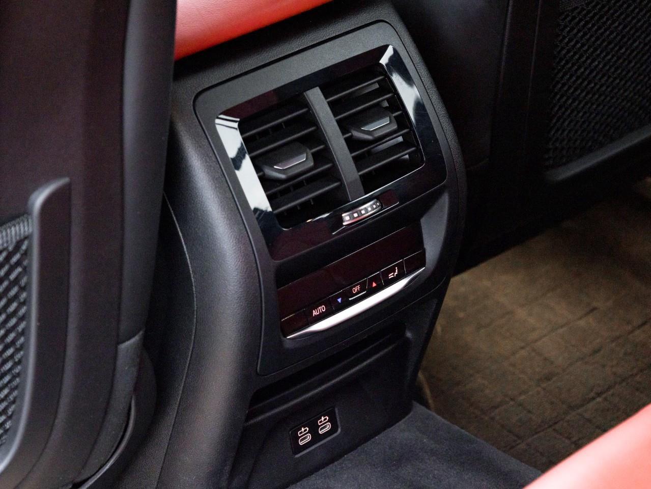 2022 BMW X4 M40i 4dr All-Wheel Drive Sports Activity Coupe Photo