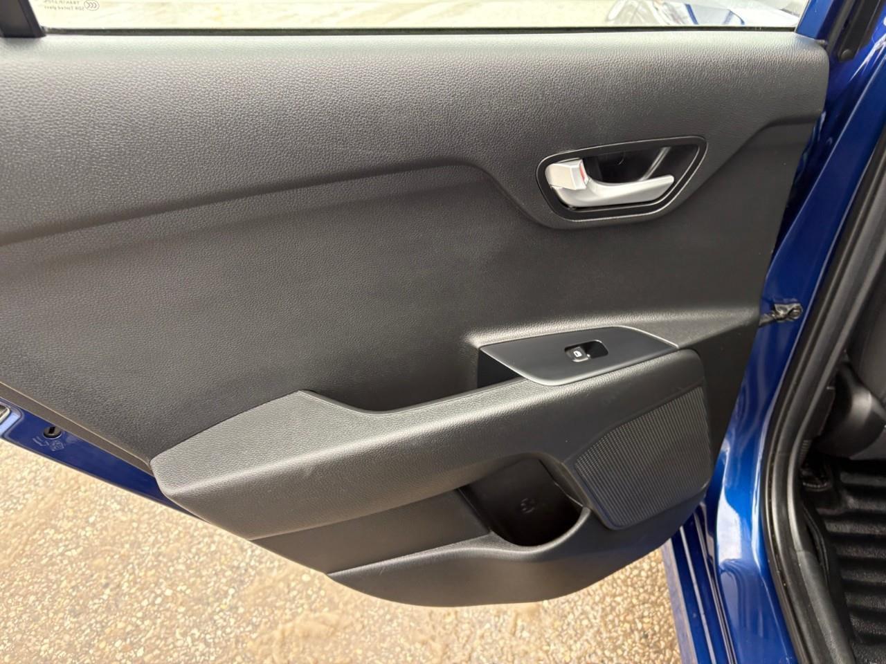 2019 Kia Rio LX (M6) 4dr Hatchback Photo