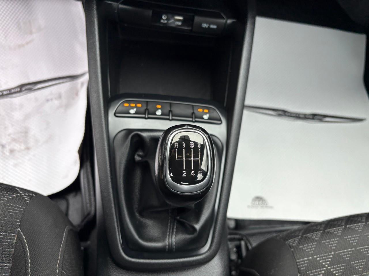 2019 Kia Rio LX (M6) 4dr Hatchback Photo