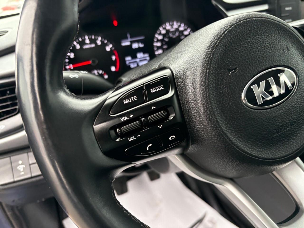 2019 Kia Rio LX (M6) 4dr Hatchback Photo