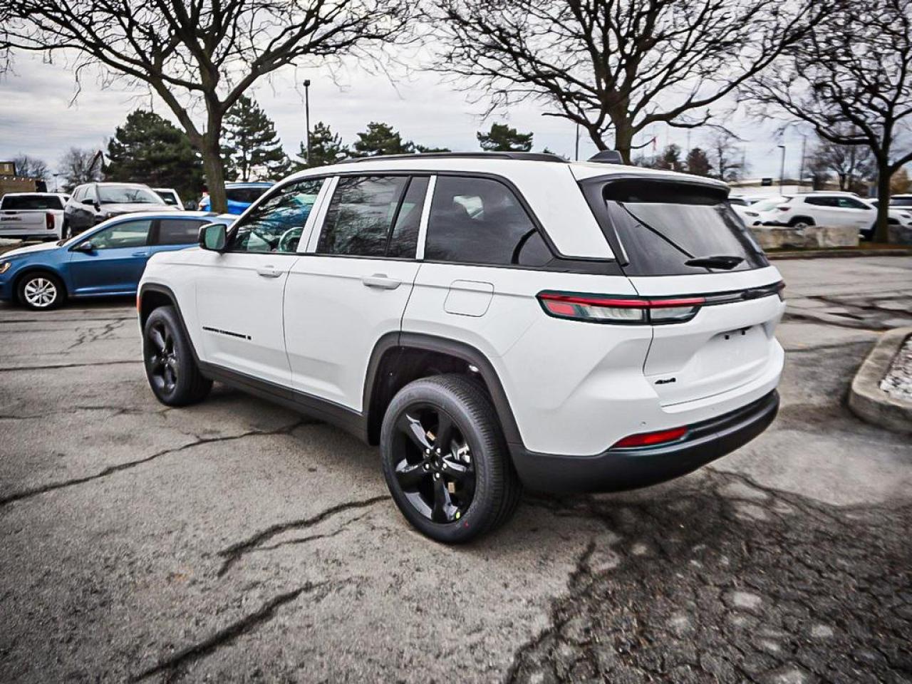 2025 Jeep Grand Cherokee  Photo