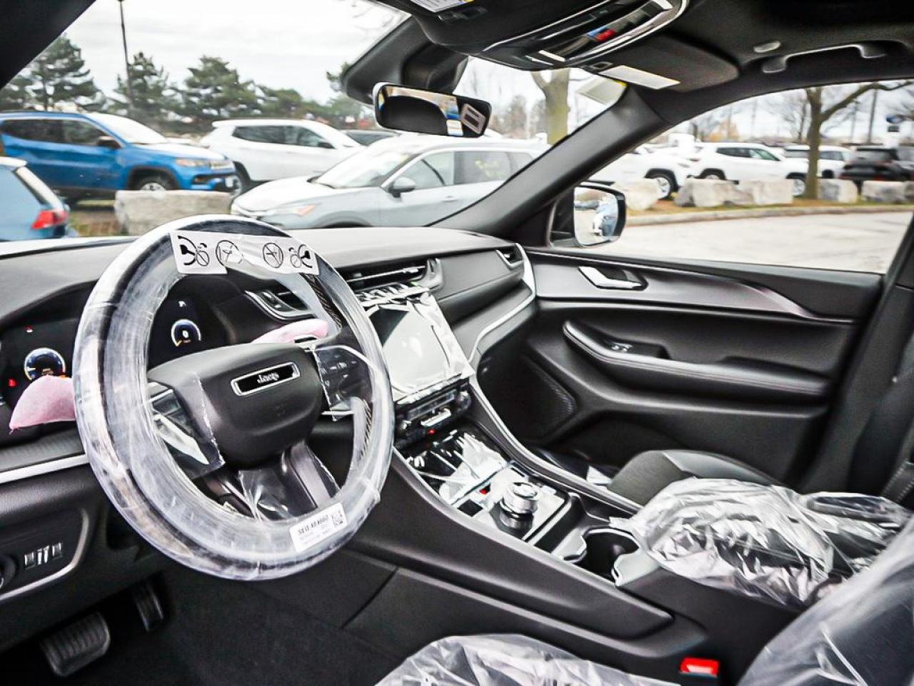 2025 Jeep Grand Cherokee  Photo